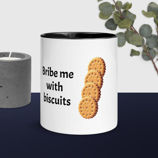 Bribe me with biscuits: Mug with Color Inside